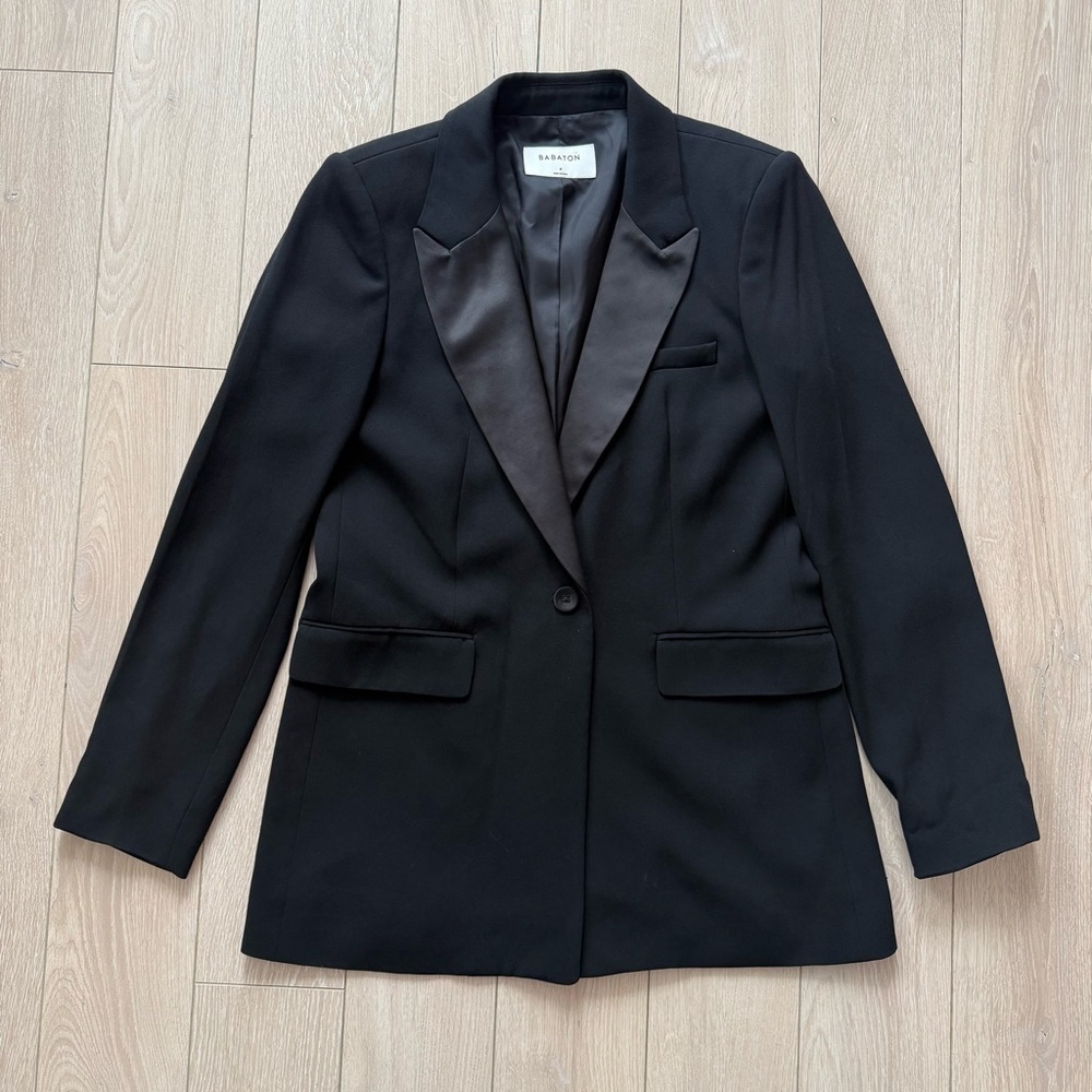 Aritzia Babaton Yates Tuxedo Blazer in Black Women’s Size 4 - Picture 2 of 11